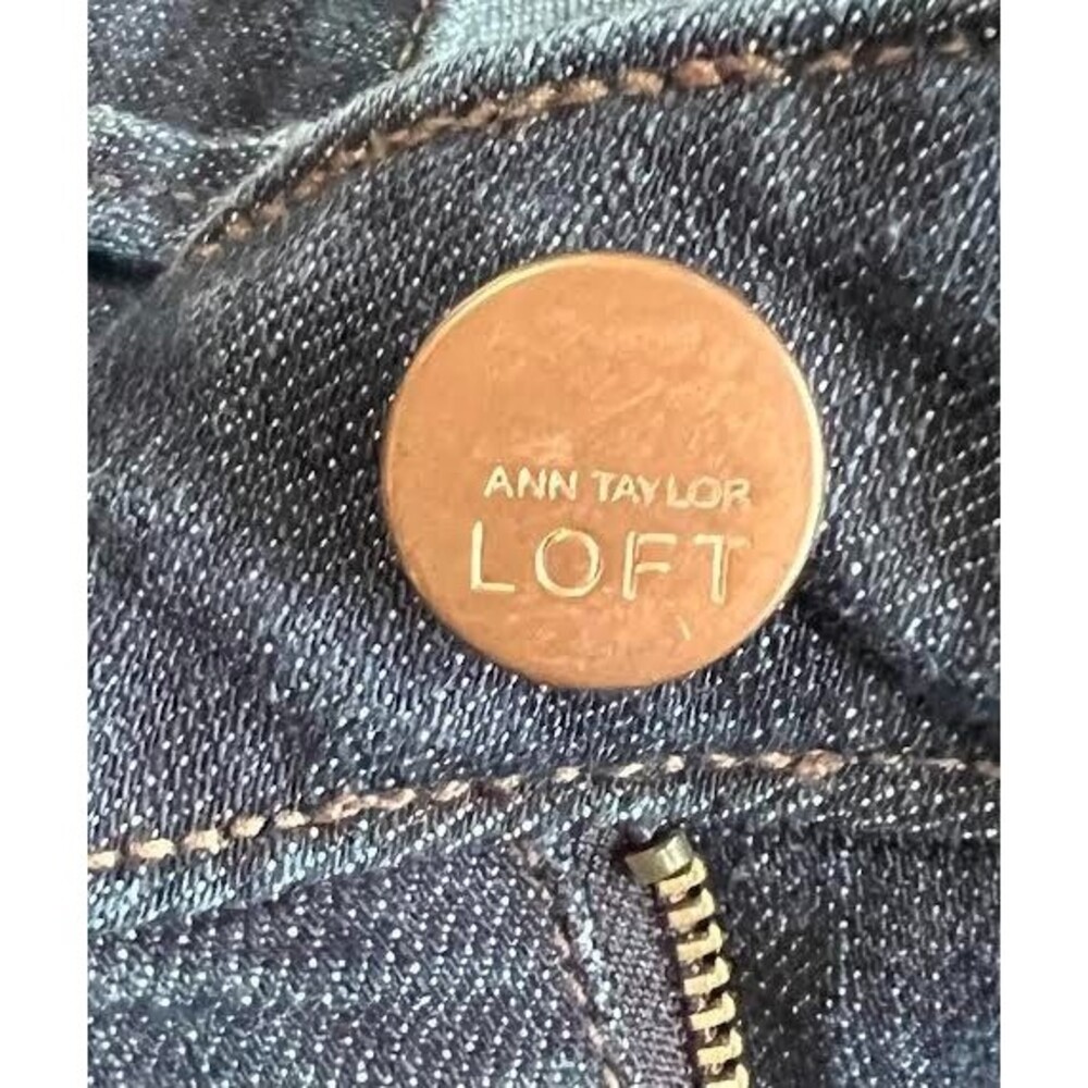 Loft Outlet Jeans Size 8 Modern Skinny Crop Mid Rise Button Fly Distressed